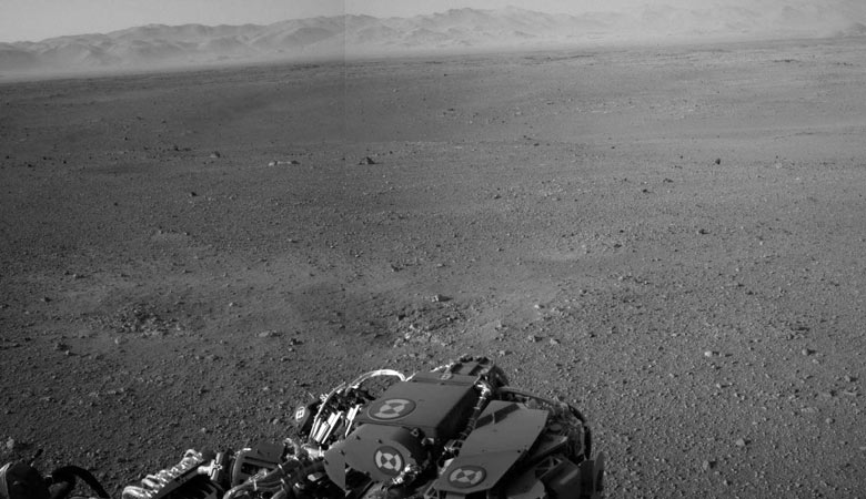 http://static.guim.co.uk/sys-images/Environment/Pix/columnists/2012/8/8/1344423684089/Mars-Curiosity-rover-firs-009.jpg
